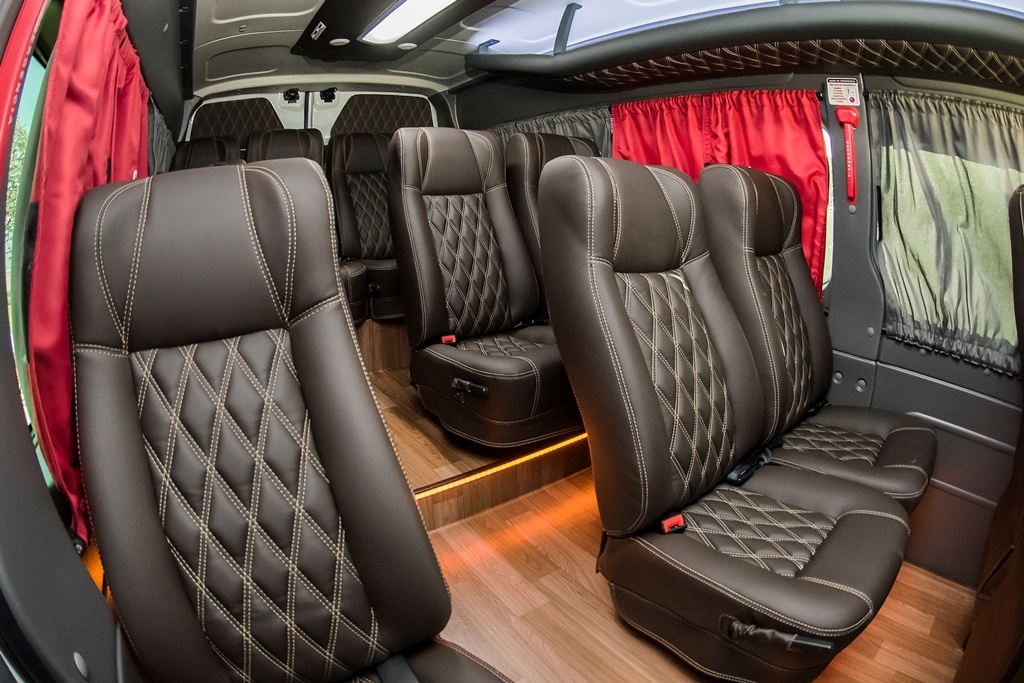 portifolio van executiva 15 e 19 lugares.jpeg